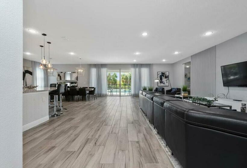 Magical Villa 12 Suites 6 Disney Themed Rooms