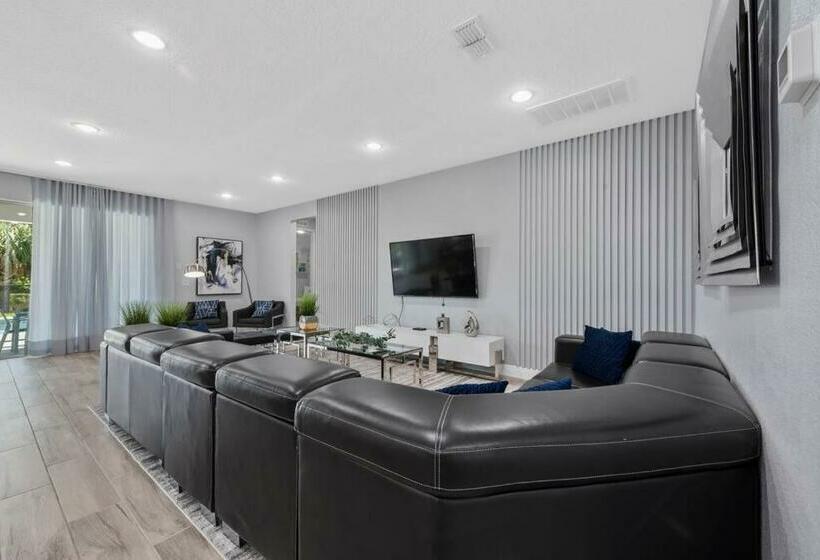 Magical Villa 12 Suites 6 Disney Themed Rooms