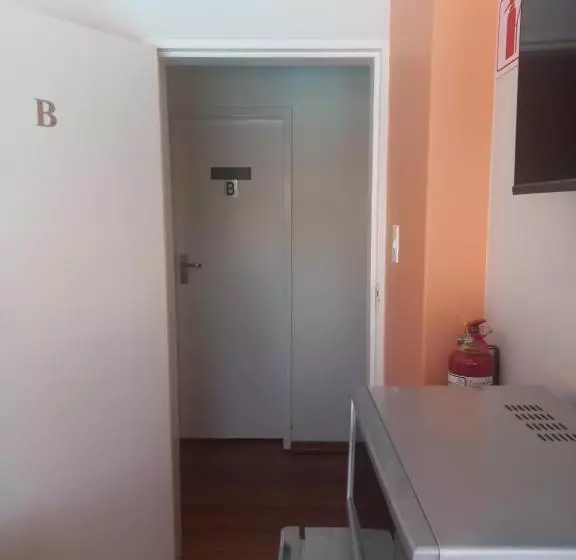 ペンション 28 At Van Den Bos International Guesthouse