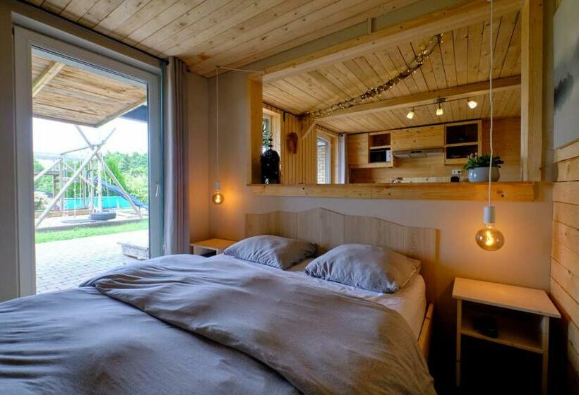 بنسيون La Tanière