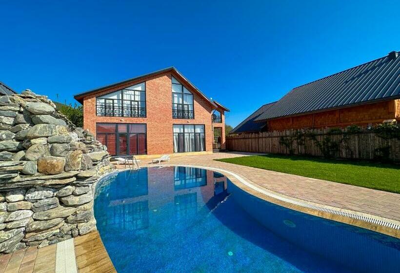 Qafqaz Suite Family Villa