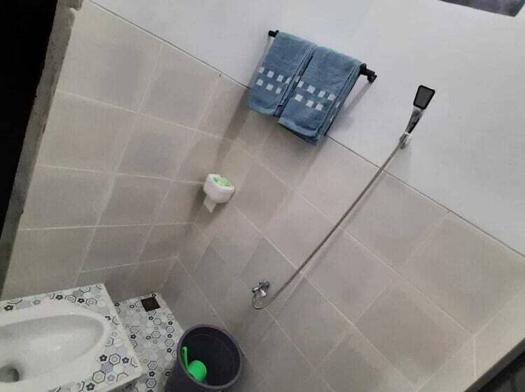 تختخواب و صبحانه 999 Khs Homestay