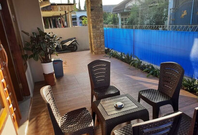 تختخواب و صبحانه 999 Khs Homestay