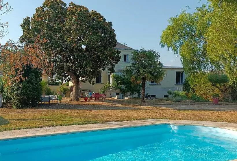 Aamiaismajoitus (B&B) Le Magnolia, Chambre D Hôte Au Calme