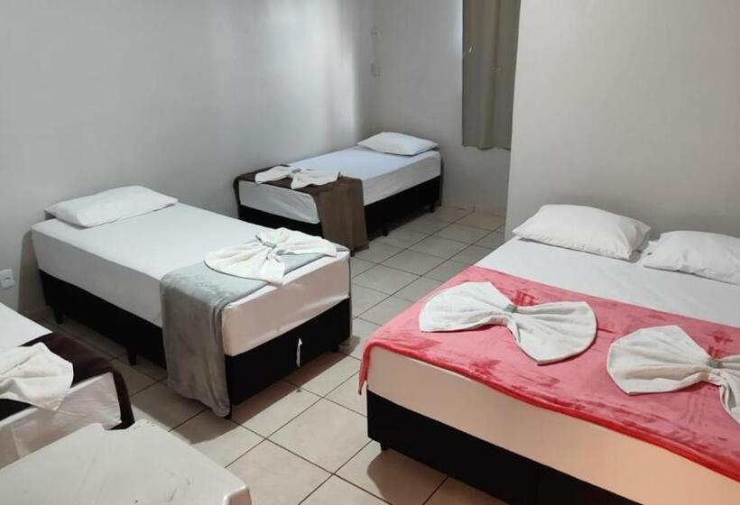 בית מלון כפרי Royal