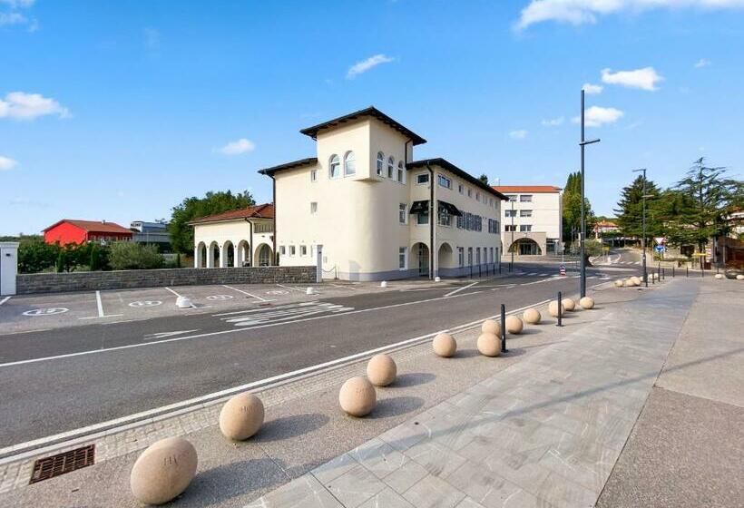 Hotel Toscanina Garni