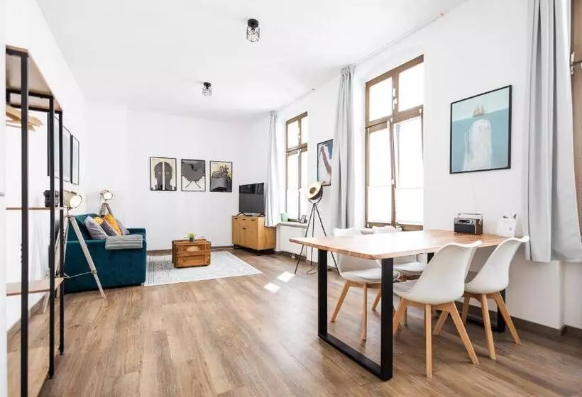 Ko Living Space Am Neuen Theater   Altstadt   Street Art Design Apartments