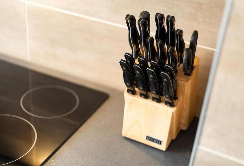 Ko Living Space Am Neuen Theater   Altstadt   Street Art Design Apartments