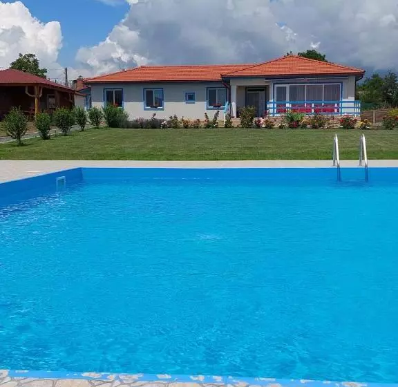 ペンション Casa De La Baltă