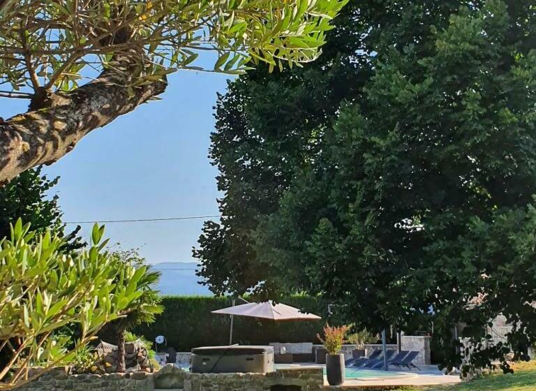 بنسيون La Babounette