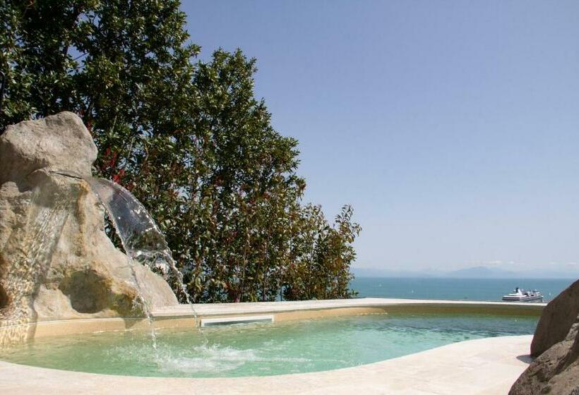 Una Villa Amalfi Boutique Rooms B&b