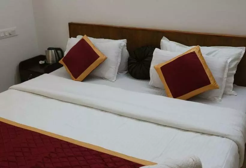 Vajra Ayurveda And Yoga Retreat