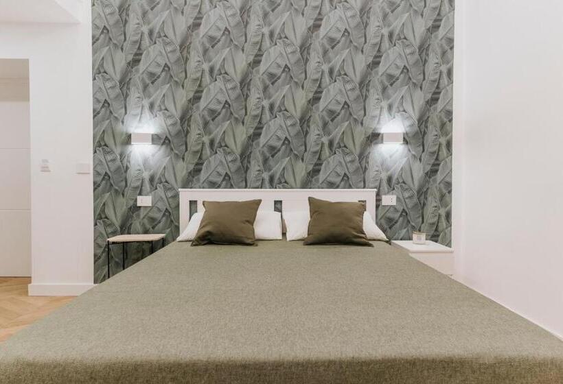 تختخواب و صبحانه Mimì Room