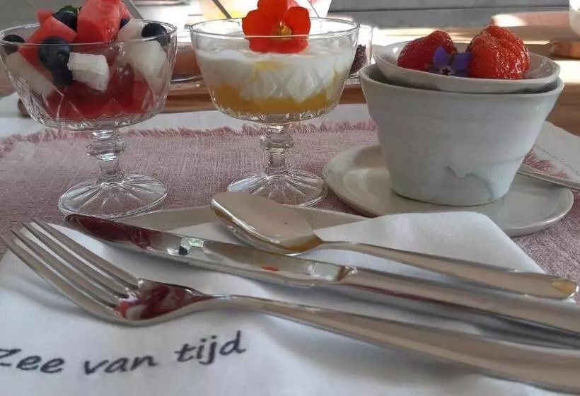 Aamiaismajoitus (B&B) Zee Van Tijd