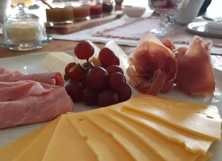 Aamiaismajoitus (B&B) Zee Van Tijd