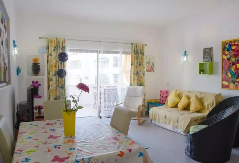 Beguest Feliz Choro Apartment