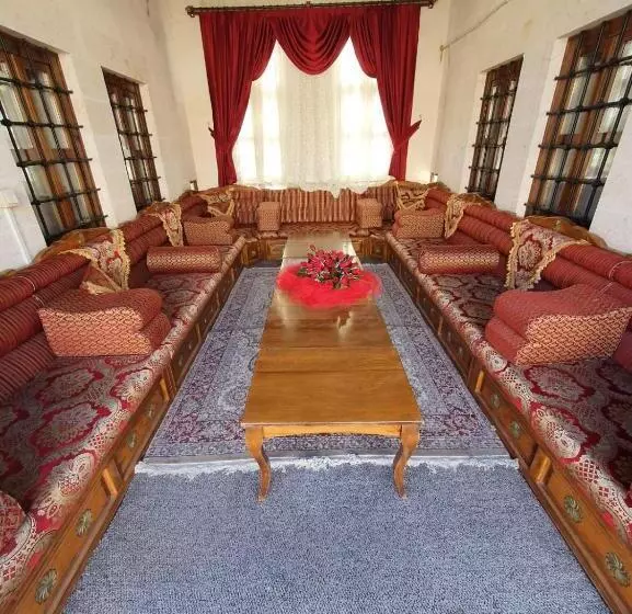 Hanimağabuti̇k Otel