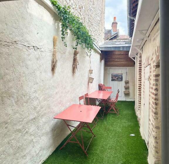 La Chambrée Des Chalands