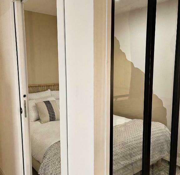 La Chambrée Des Chalands