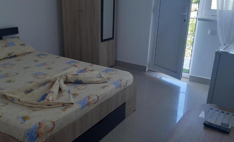 پانسیون Casa Cora