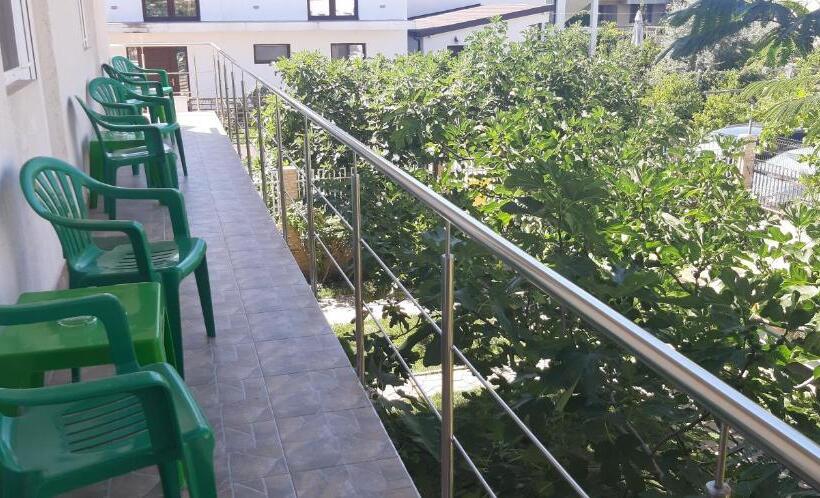 پانسیون Casa Cora