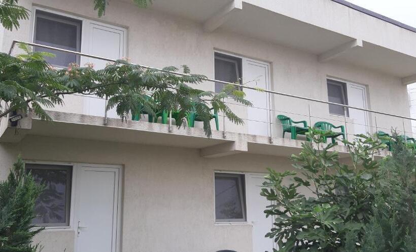 پانسیون Casa Cora