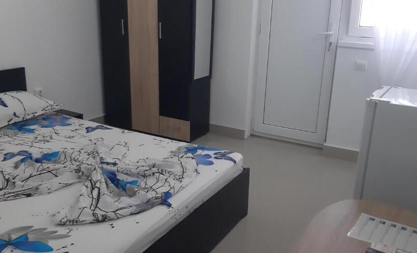 پانسیون Casa Cora