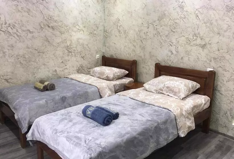 پانسیون Guest House Diana