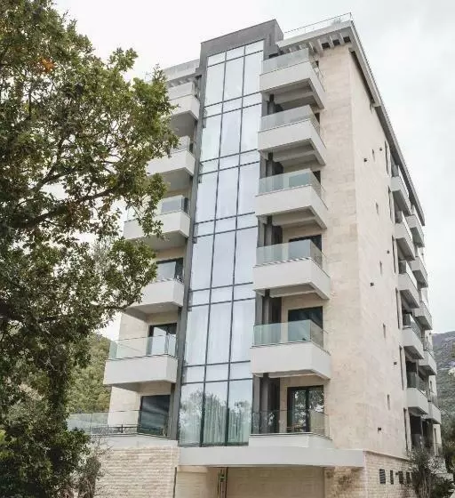 Zafiro Spa & Residence