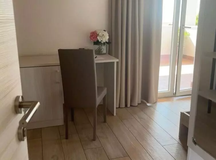 Aamiaismajoitus (B&B) Karis Kairos