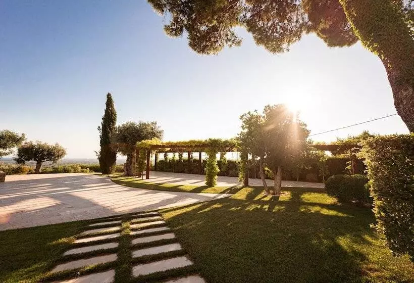 Aamiaismajoitus (B&B) Mastropà Exclusive Resort