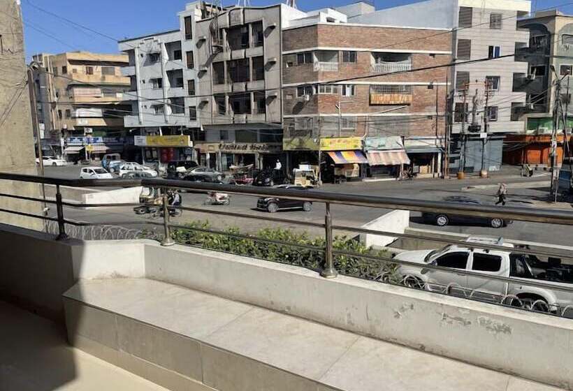 تختخواب و صبحانه World Inn Karachi