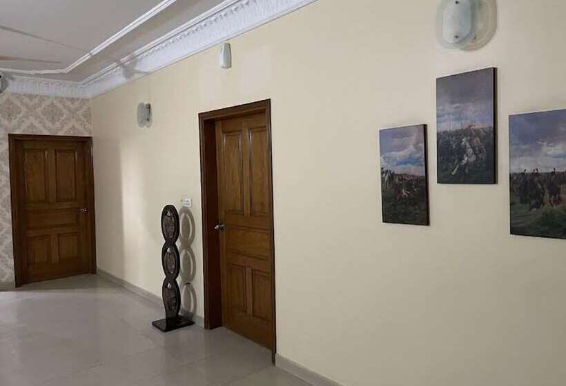 تختخواب و صبحانه World Inn Karachi