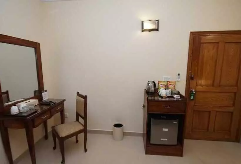 تختخواب و صبحانه World Inn Karachi