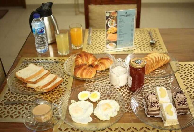 تختخواب و صبحانه World Inn Karachi