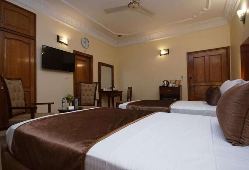 تختخواب و صبحانه World Inn Karachi