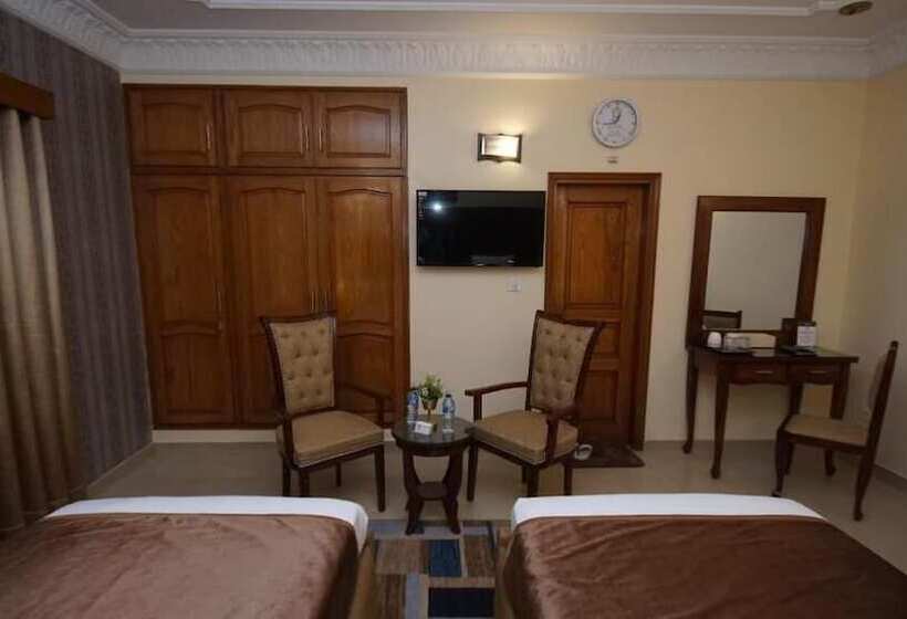 تختخواب و صبحانه World Inn Karachi