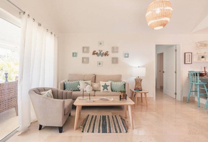 Green One V303 In Puerto Plata