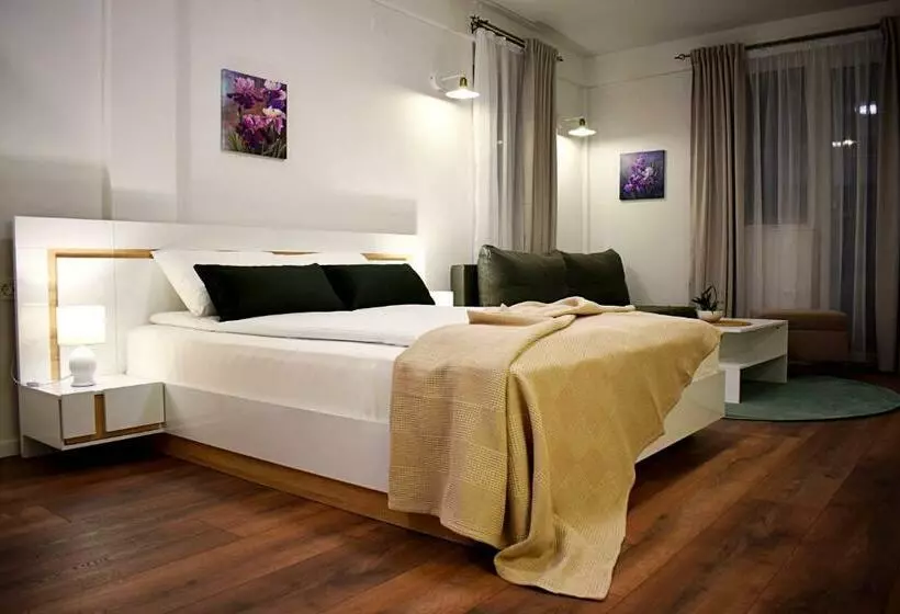 پانسیون Iris Guesthouse