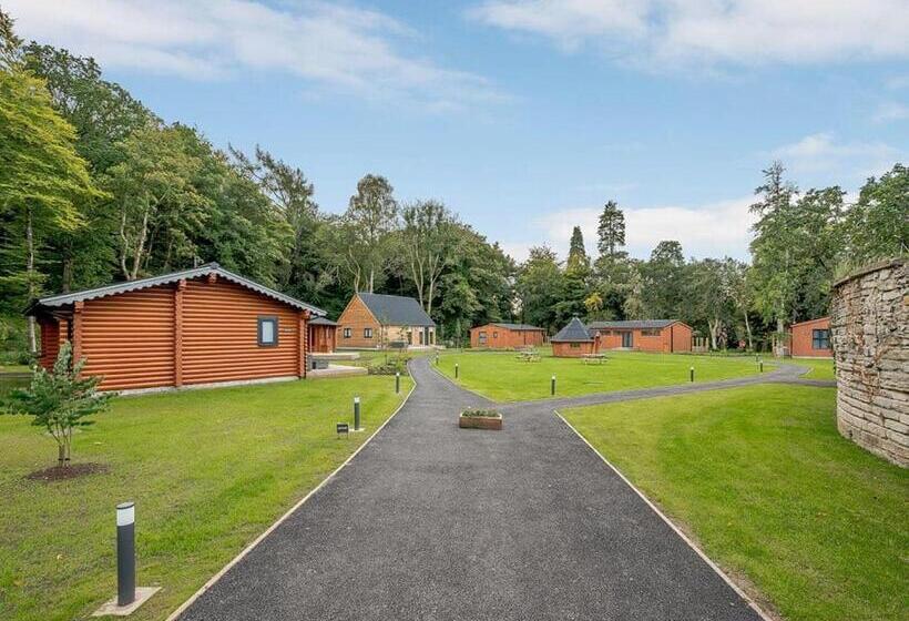 Курорт Gadgirth Estate Lodges