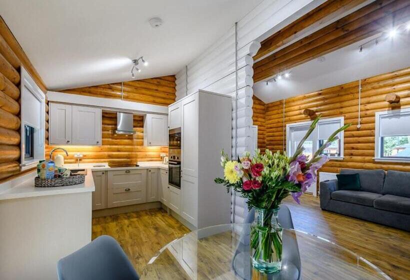 Курорт Gadgirth Estate Lodges