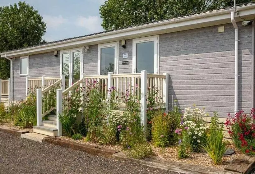 Lomakeskus Otters Mead Boutique Lodges