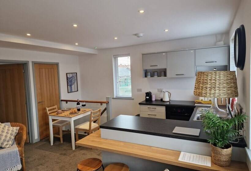 The Crows Nest   Sheringham