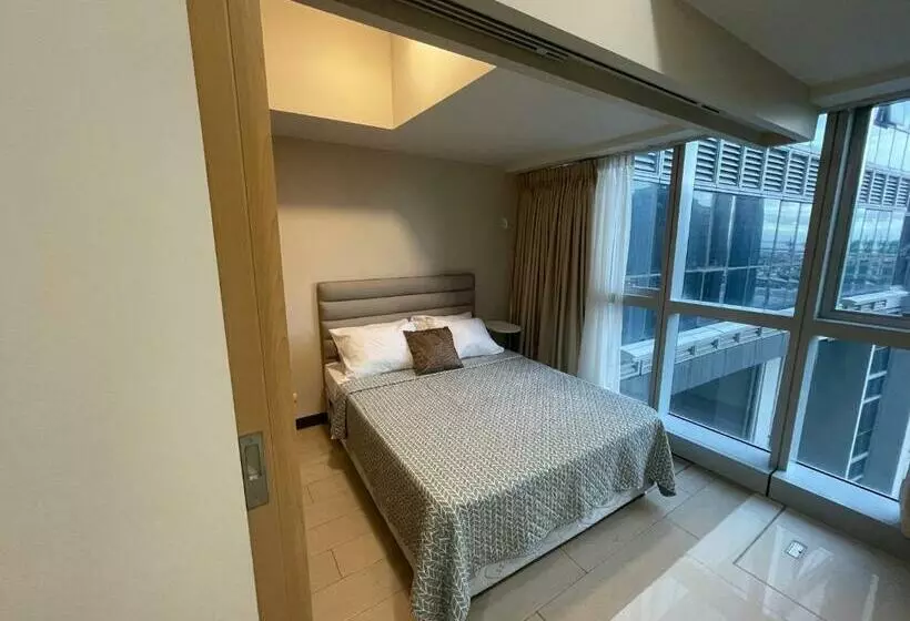 1 Br Condo Uptown Parksuites Bgc, High Floor, Morning Sun