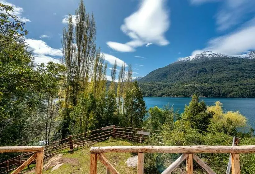 Cabaña De Montaña A Orillas Del Lago Inferior