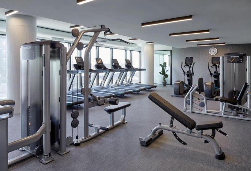 فندق Courtyard By Marriott Montreal Midtown