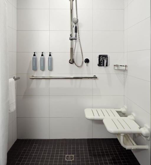 فندق Courtyard By Marriott Montreal Midtown