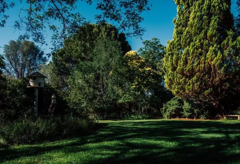 هتل Farm Stay At Rosemary Cottage On Haldon Estate