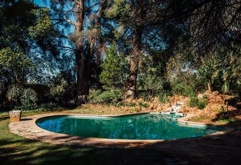 هتل Farm Stay At Rosemary Cottage On Haldon Estate