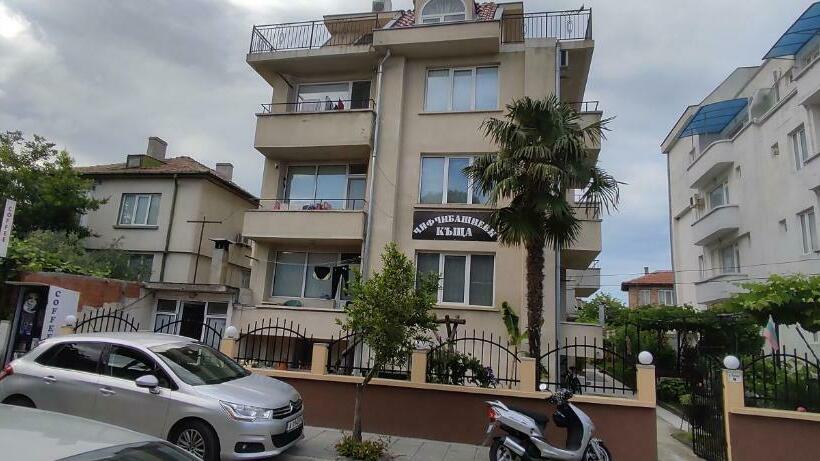 پانسیون къща чифчибашиеви